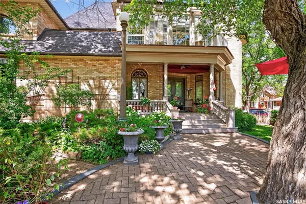 Moose Jaw, SK S6H 2R3,220 Hall STREET W