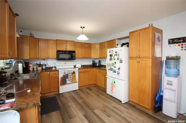 Shaunavon, SK S0N 2M0,622 9th STREET W