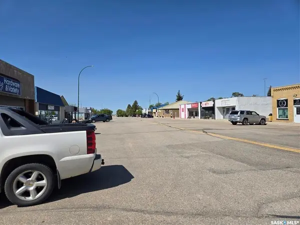 123 Mountain STREET, Strasbourg, SK S0G 4V0