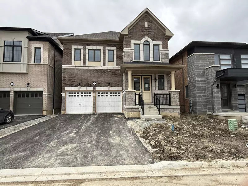 29 Keyworth CRES, Brampton, ON L6R 4E8