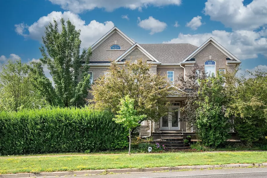 5410 Duchess CT #Lower, Burlington, ON L7L 6Z4