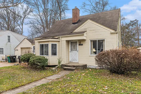 Farmington Hills, MI 48336,22069 Albion AVE