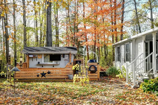 Springwater, ON L0L 1P0,8 Prince Edward DR