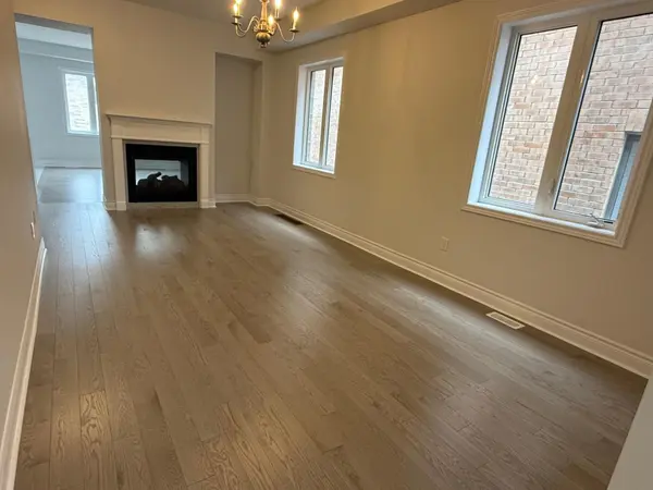 29 Keyworth CRES, Brampton, ON L6R 4E8