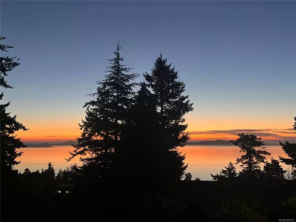 Saanich, BC V8Y 2A5,5070 Catalina Terr #Lot B