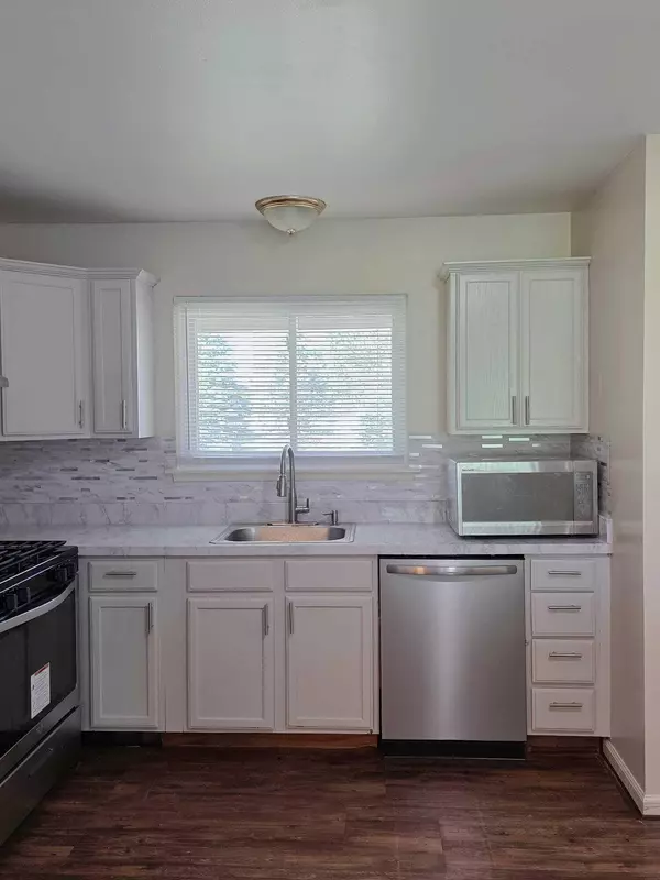 Canton, MI 48187,44497 Savery DR