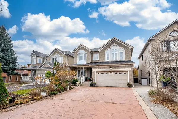 40 Oakdale RD, Vaughan, ON L6A 1J1