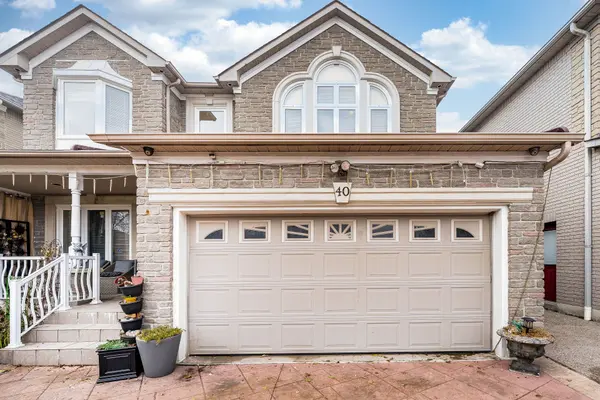 40 Oakdale RD, Vaughan, ON L6A 1J1