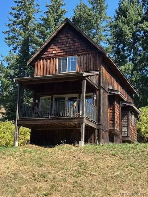 315 Robinson Rd #9, Salt Spring, BC V8K 1P7