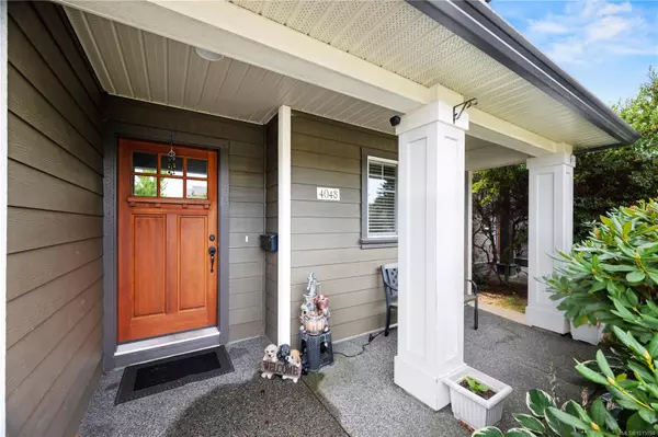 Saanich, BC V8Z 0A6,4048 Copperfield Lane