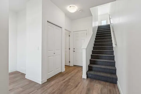 Cochrane, AB T4C 2V2,24 Rivercrest DR #202