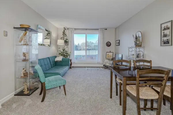 5601 Dalton DR NW #104D, Calgary, AB T3A2E2