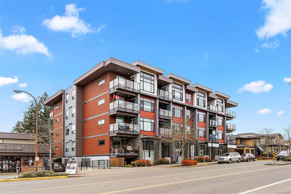 Central Saanich, BC V8M 1P6,7162 West Saanich Rd #305