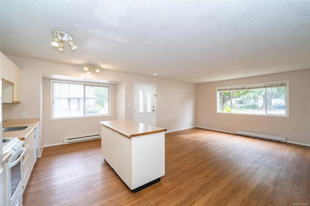 Duncan, BC V9L 2Y8,2525 Dingwall St #102