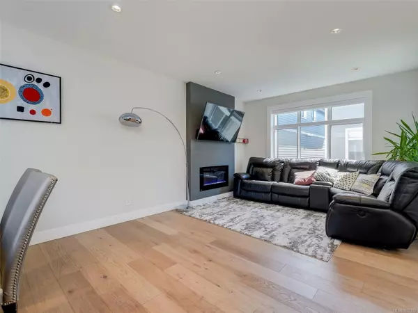 Langford, BC V9B 2N7,946 Jenkins Ave #118