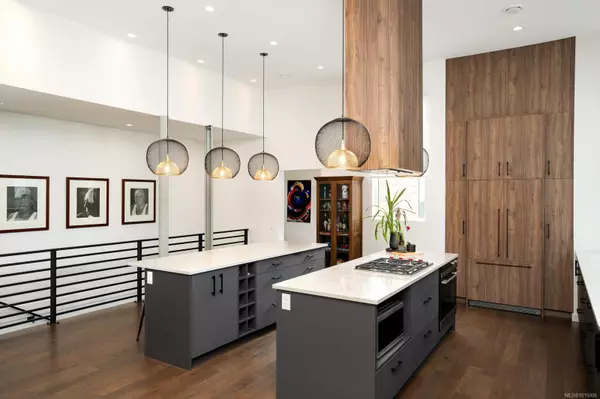 Colwood, BC V9C 3B1,3508 Wishart Rd