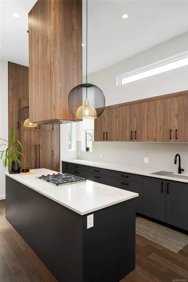 Colwood, BC V9C 3B1,3508 Wishart Rd