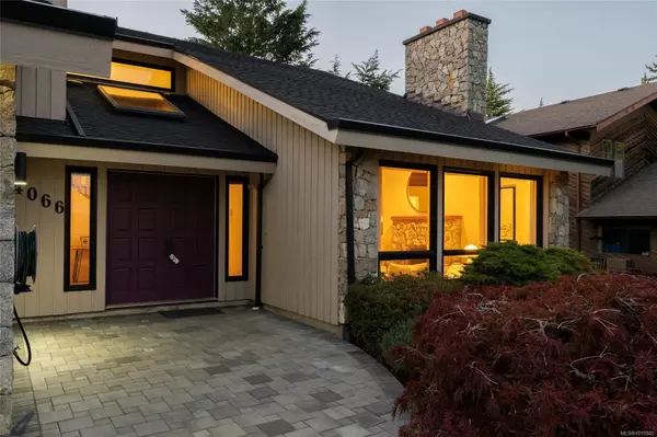Saanich, BC V8N 4T6,4066 Jason Pl