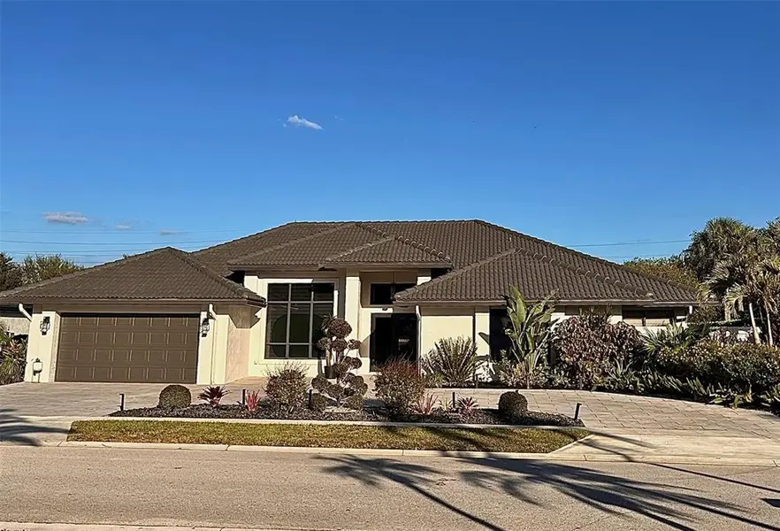 11392 Boca Woods Ln, Boca Raton, FL 33428