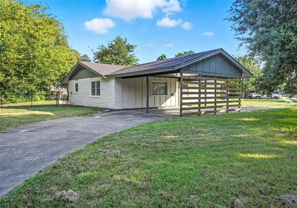 2251 Hartline Drive, Dallas, TX 75228