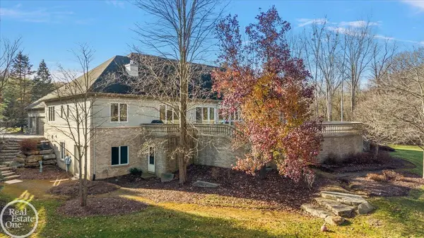 4575 Hidden Glen CIR, Oakland Twp, MI 48306