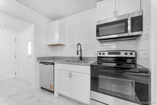 Lincoln Park, MI 48146,1865 Euclid ST