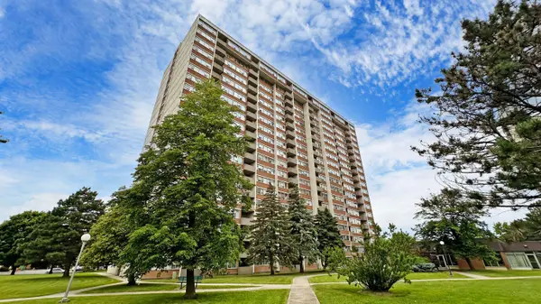 25 Silver Springs BLVD #702, Toronto E05, ON M1V 1M9