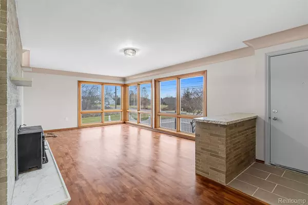 Swartz Creek, MI 48473,6079 Lennon RD