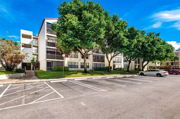 2307 S Cypress Bend Dr #108A, Pompano Beach, FL 33069