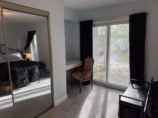 Collingwood, ON L9Y 5B4,439 Oxbow CRES