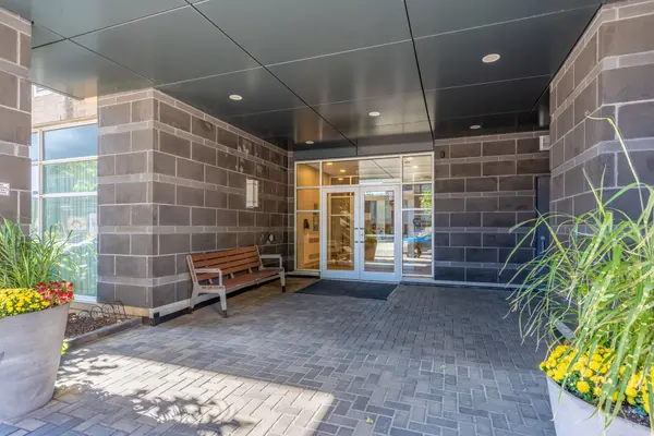 Dows Lake - Civic Hospital And Area, ON K1S 4P4,100 Champagne AVE S #207