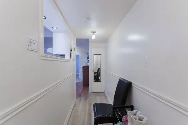 Beacon Hill North - South And Area, ON K1J 7V8,2044 Arrowsmith DR #408A