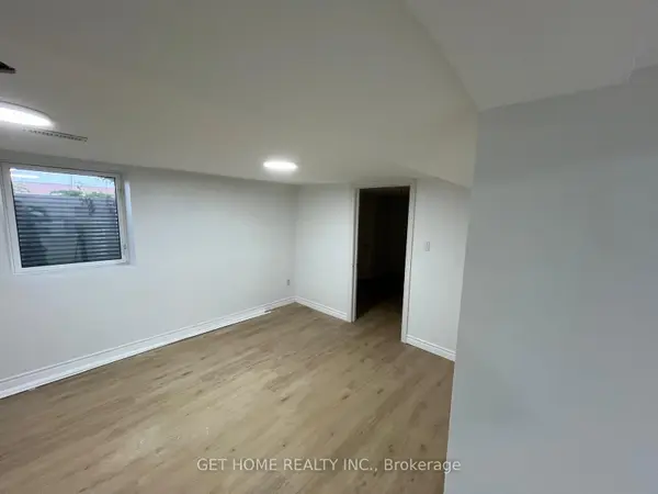 Oshawa, ON L1H 3Y3,116 Southlawn AVE ##Bsmt