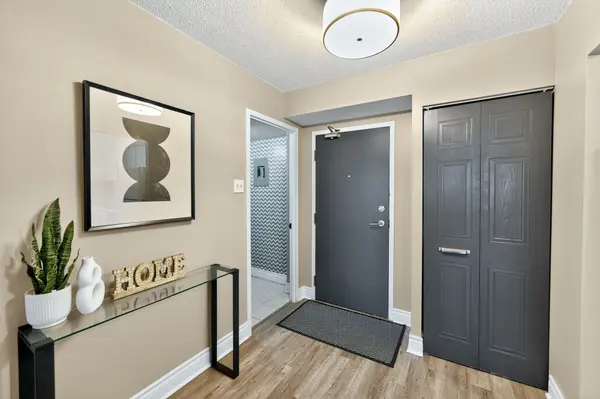 Pickering, ON L1V 6L4,1665 Pickering Pkwy #409