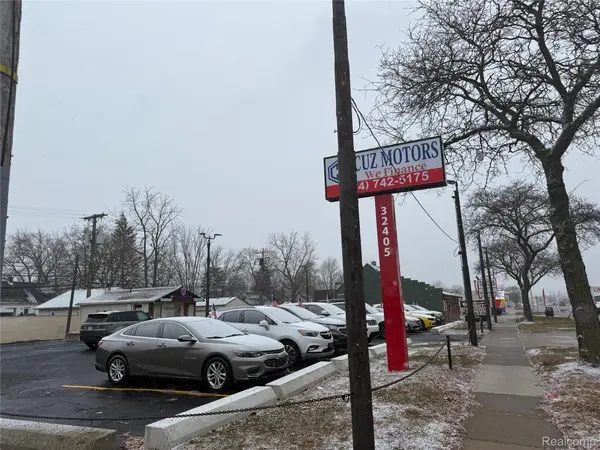 32405 Ford RD, Garden City, MI 48135