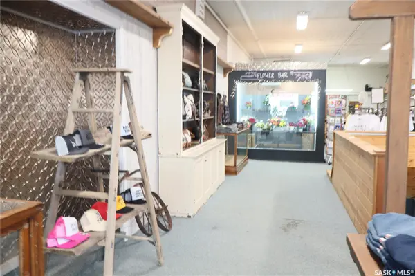 128 CENTRE STREET, Assiniboia, SK S0H 0B0