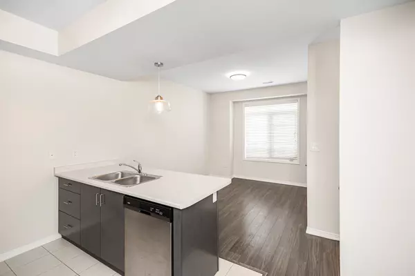 Lincoln, ON L0R 1B2,5038 Serena DR E