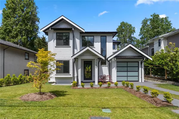 Oak Bay, BC V8S 5H1,2480 Plumer St