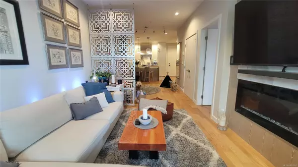 Victoria, BC V8V 0G1,1201 Fort St #108