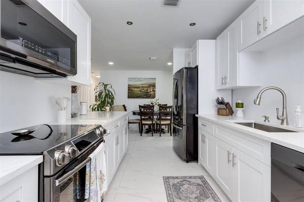 Tamarac, FL 33309,2600 NW 50th St