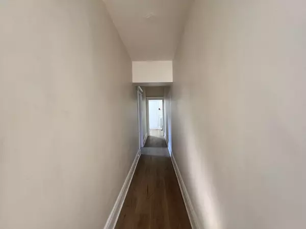 Hamilton, ON L8N 1N7,321 HUNTER ST #UNIT-1