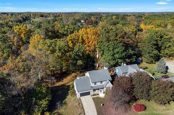 South Lyon, MI 48178,10832 Eagle Cove DR