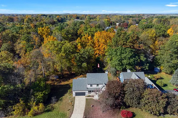 South Lyon, MI 48178,10832 Eagle Cove DR