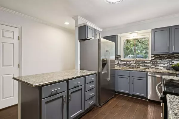 Arlington, TX 76012,1814 Dogwood Drive