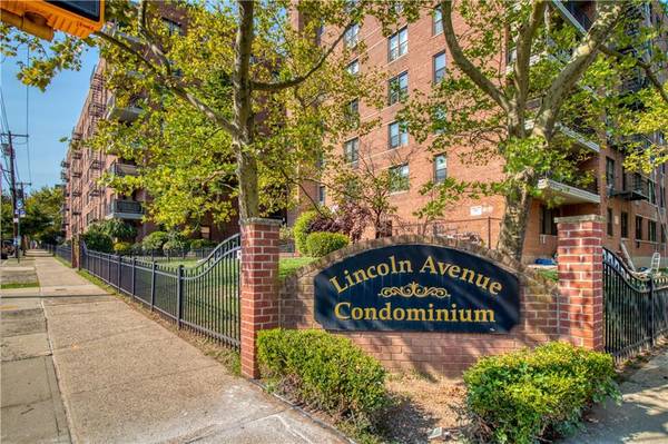 145 Lincoln AVE #2F, Staten  Island, NY 10306