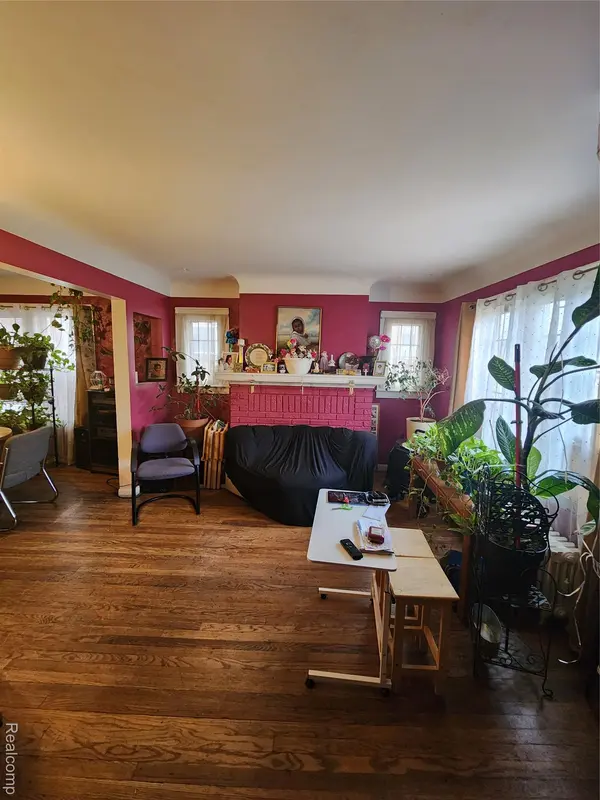 Detroit, MI 48227,14893 Forrer ST