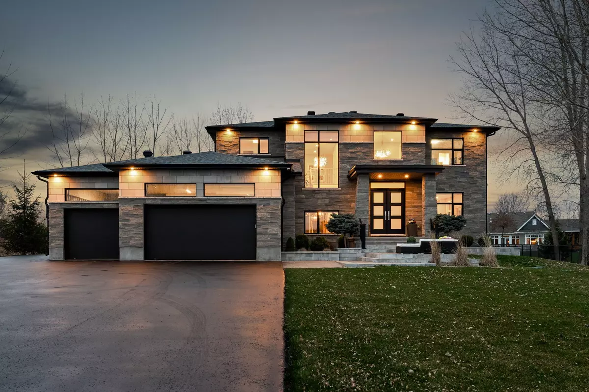 Manotick - Kars - Rideau Twp And Area, ON K4M 0E8,532 Leimerk CT