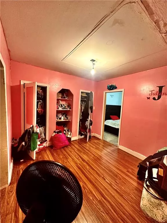 Brooklyn, NY 11213,767 Eastern Pkwy #1A