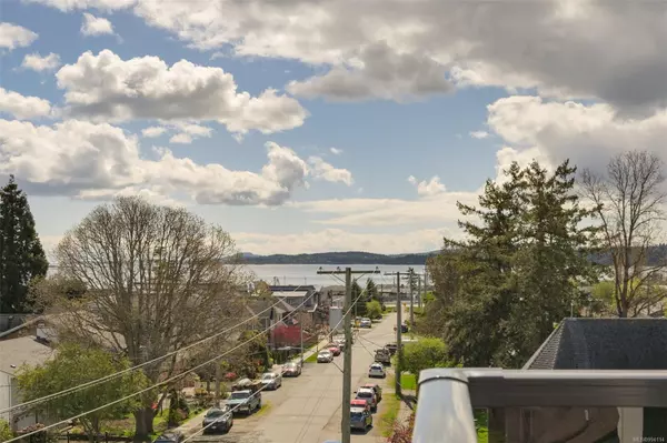 9716 Third St #401, Sidney, BC V8L 3A2