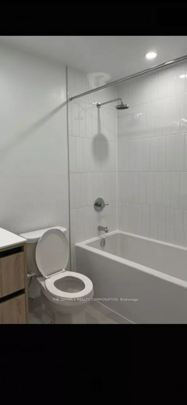 Vaughan, ON L4J 0L5,8 Beverly Glen Blvd BLVD #210